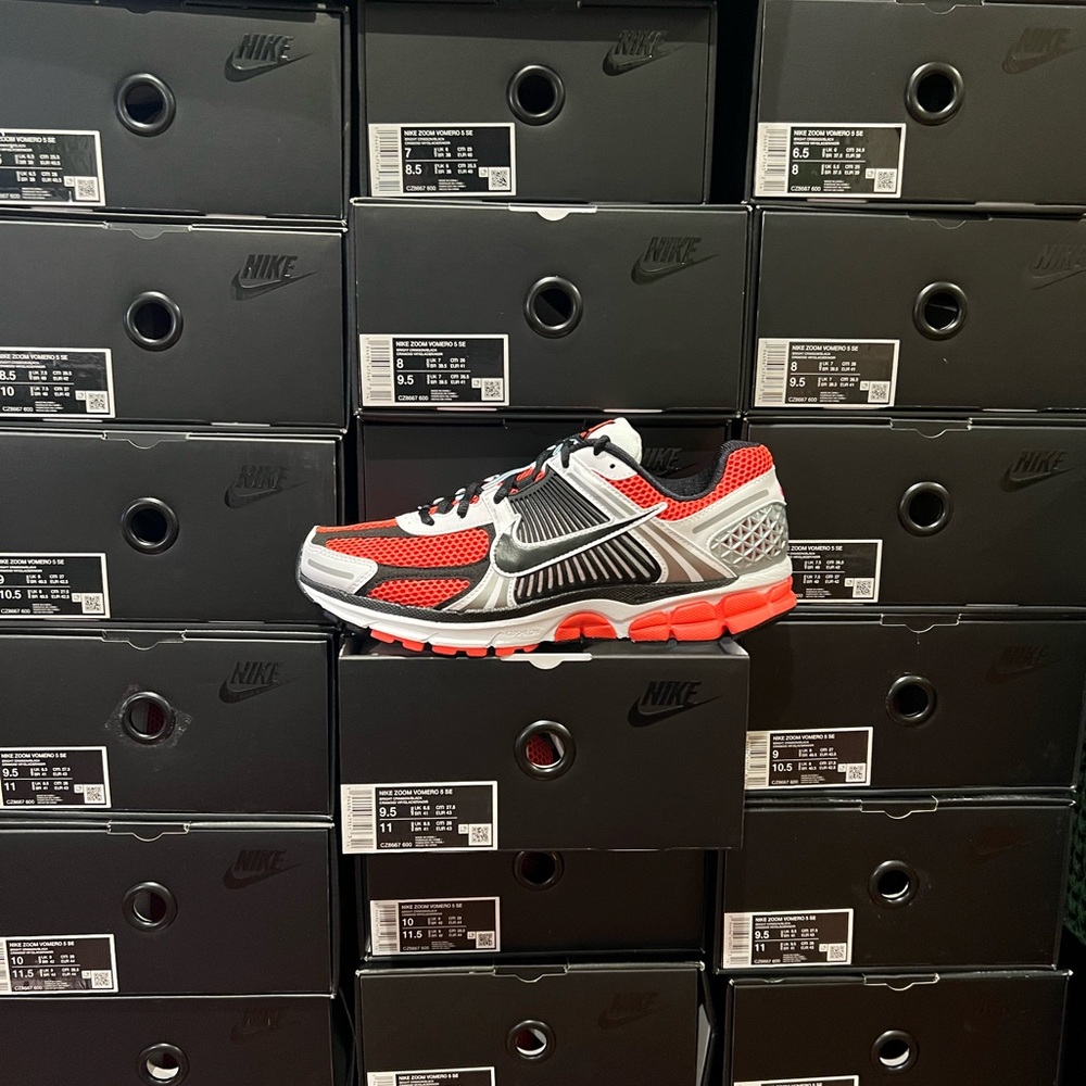 Nike Vomero 5 Bright Crimson - New - Multiple Sizes Available